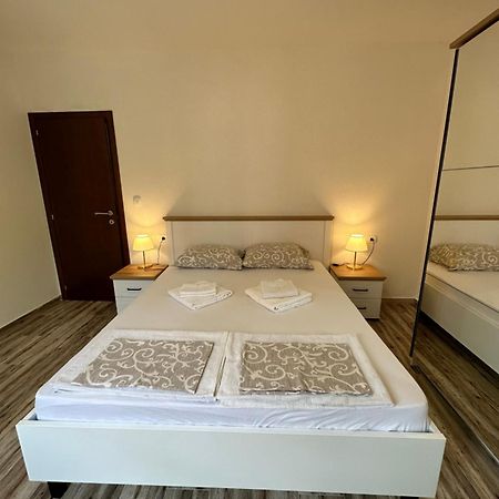 Sunny Apartment Kotor Eksteriør billede