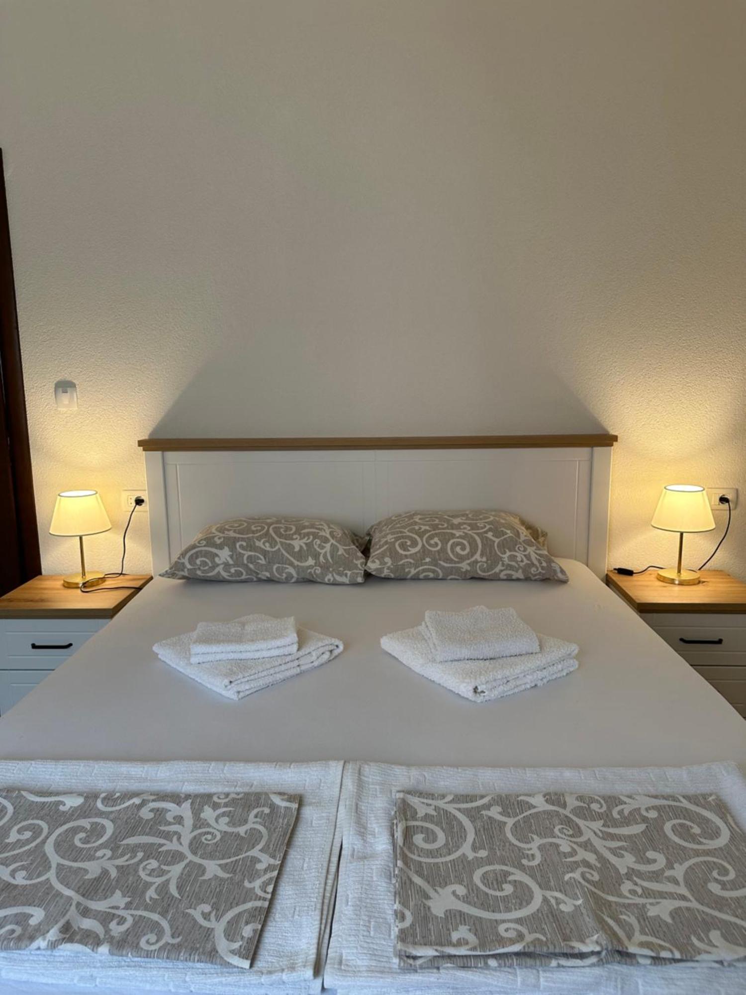 Sunny Apartment Kotor Eksteriør billede